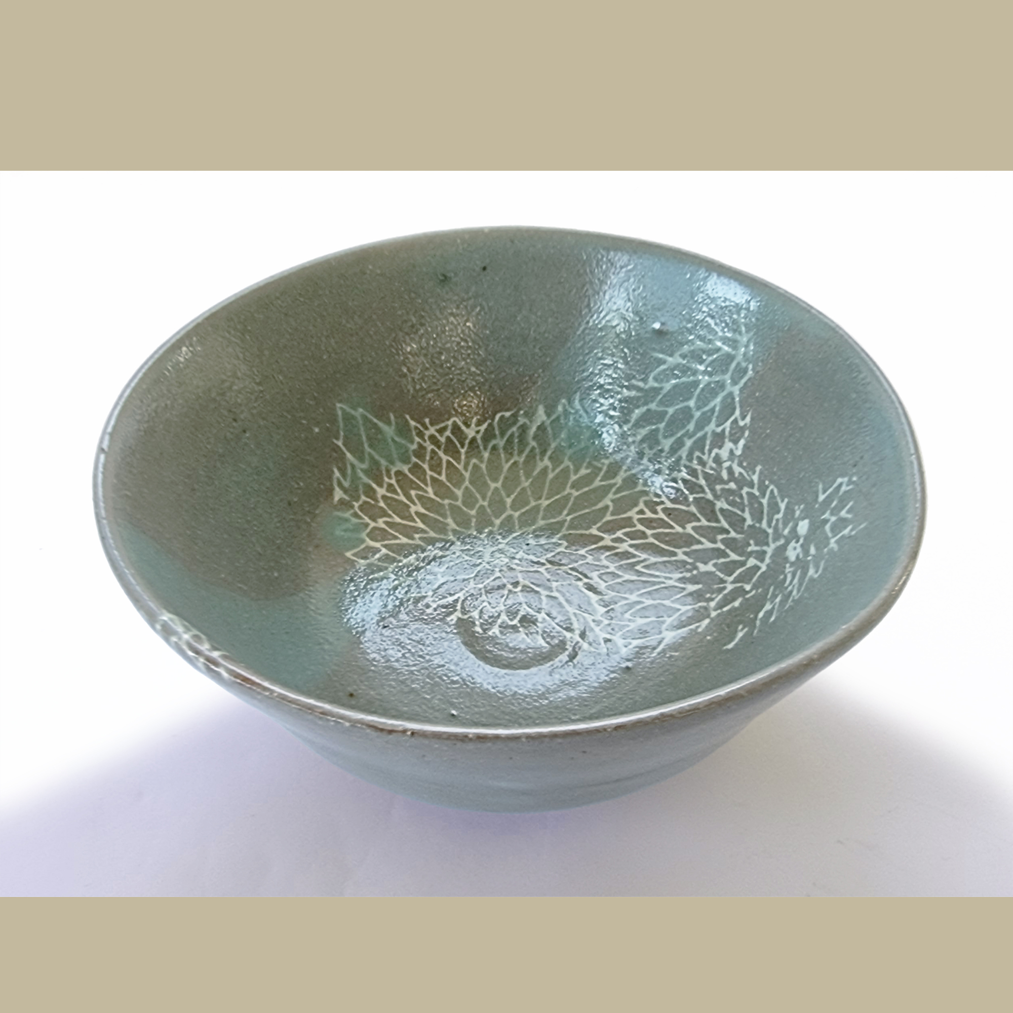 Matcha Wan Ceremonial Matcha Bowl 'Chrysanthemums&Stream' Matcha Bowl